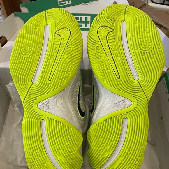 Giannis Immortality 4 Basketball Shoes - Picture 3 of 8